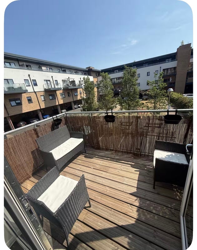 Room Robinswood Gardens in Greater London