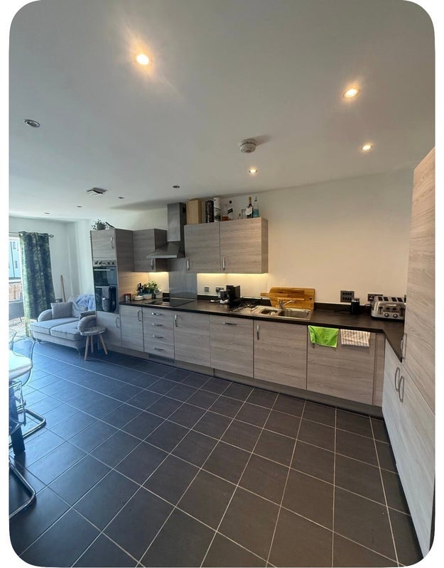 Room Robinswood Gardens in Greater London