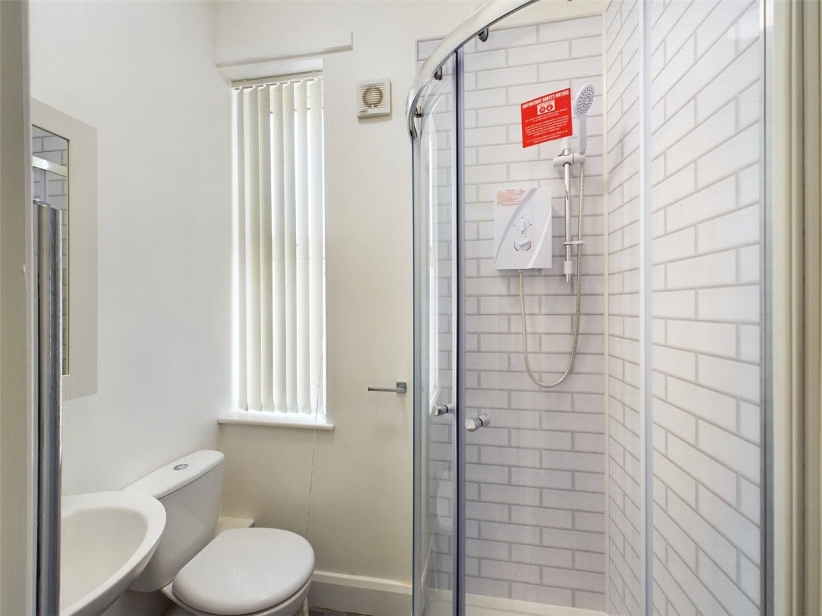 Room Colwick Road in Nottingham