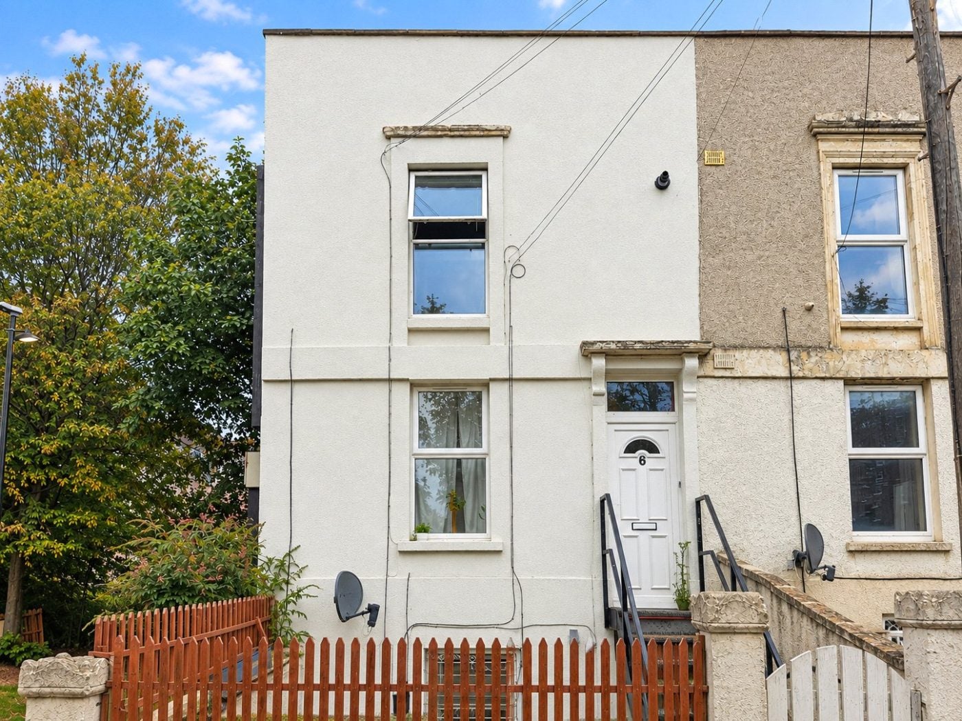 Flat Claremont Street in Bristol