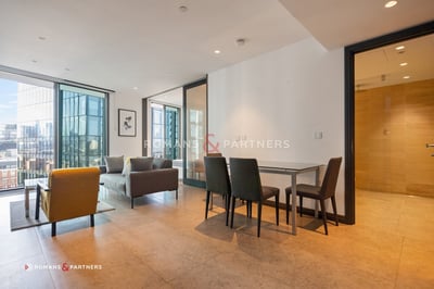 Flat Blackfriars Road in Greater London