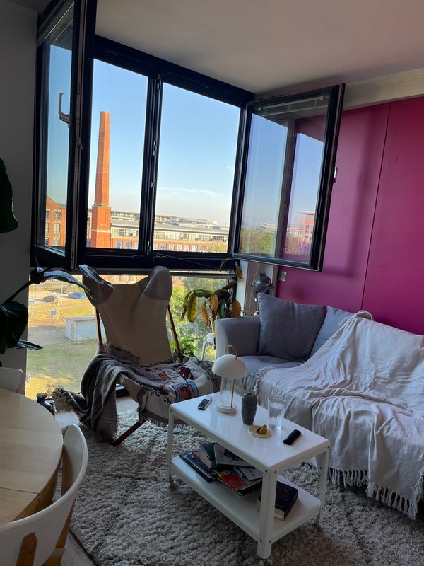 Room Lampwick Lane in Manchester