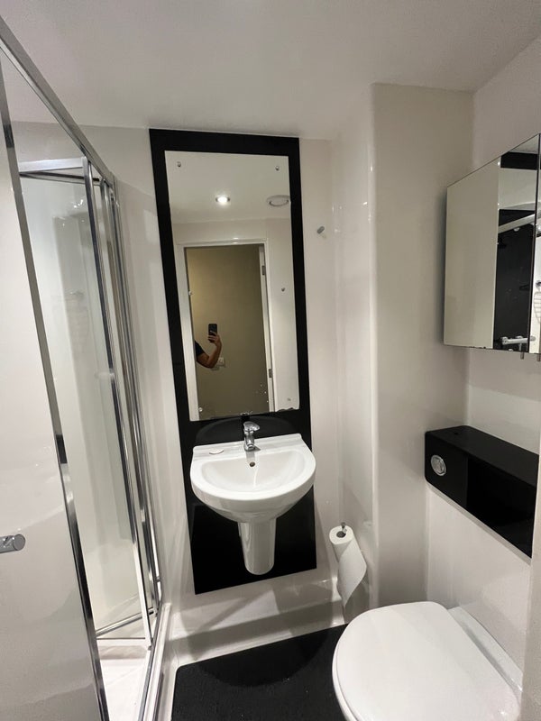 Room Hales Street in Coventry