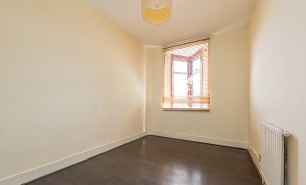 Flat Billet Road in Greater London