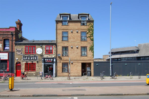 Room East Road (cycleway) in Cambridge