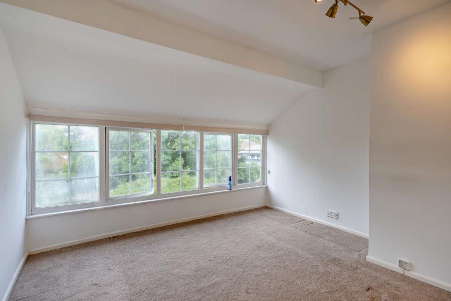 Flat Royston Grove in Greater London