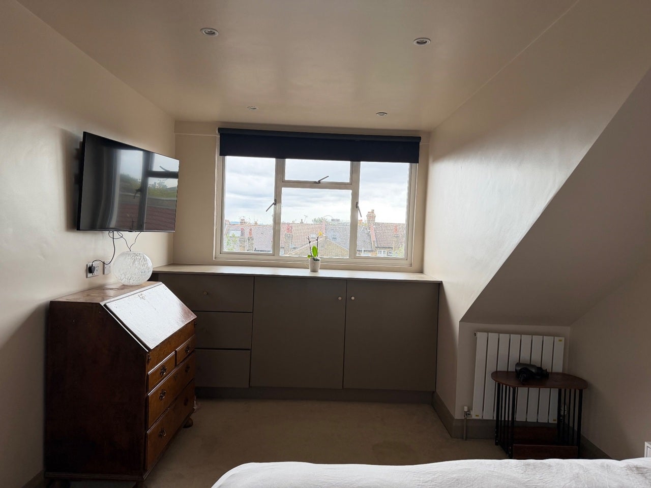 Room Furness Road in Greater London