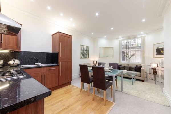 Flat Ashburn Gardens in Greater London