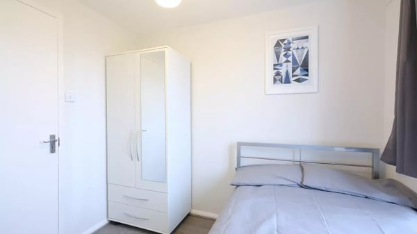 Room Cambridge Heath Road in Greater London