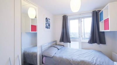 Room Cambridge Heath Road in Greater London