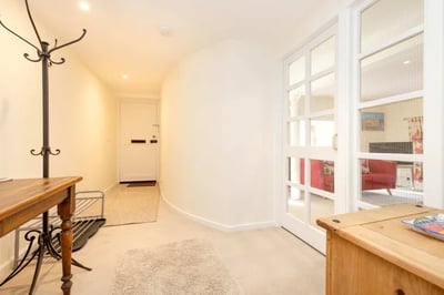 Flat Campbell's Close in City of Edinburgh