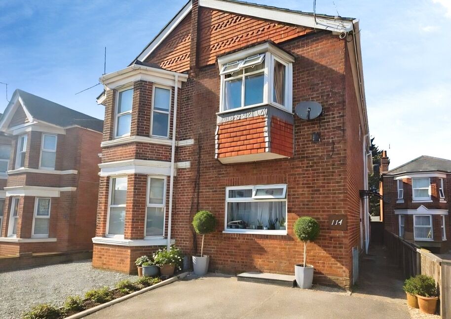 Flat Winchester Road in Southampton