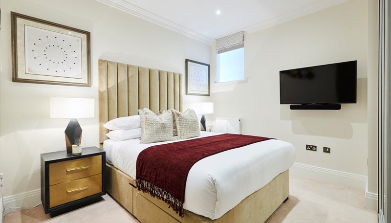 Flat Rainville Road in Greater London