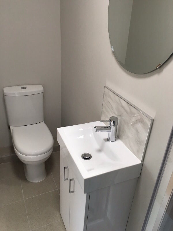 Room Ash Road in Crawley