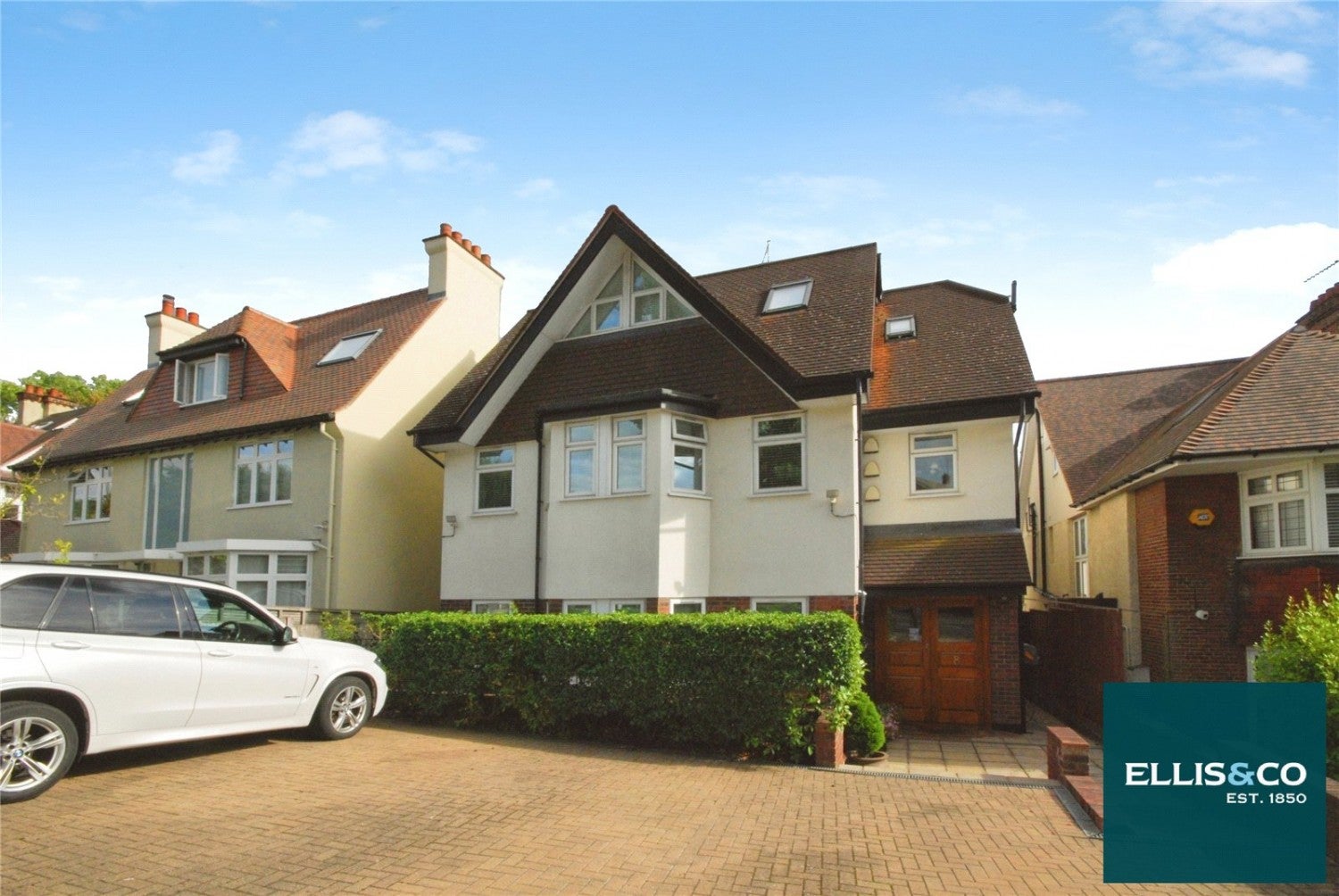 Flat The Vale in Greater London
