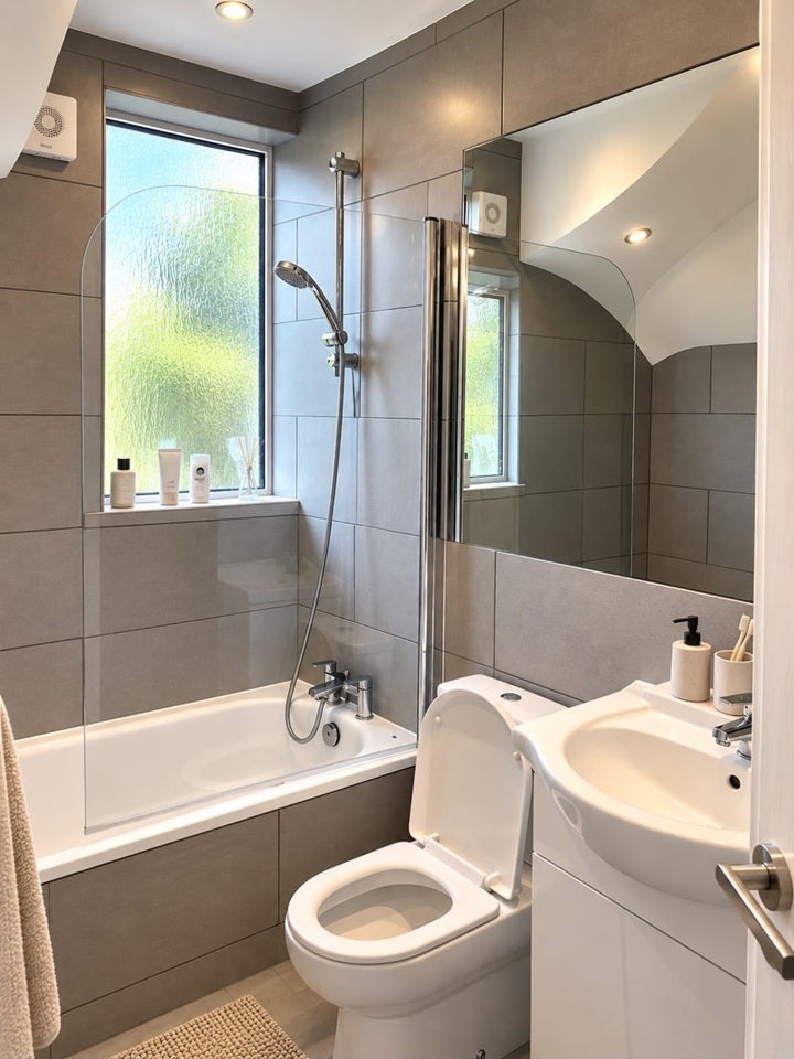 Flat Abercorn Close in Greater London