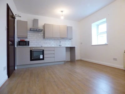 Flat Lammas Street in Carmarthen