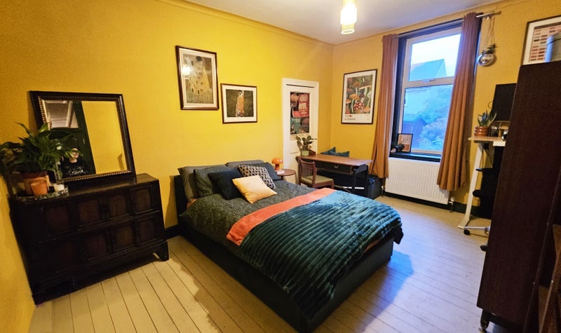 Room Newhaven Road in City of Edinburgh