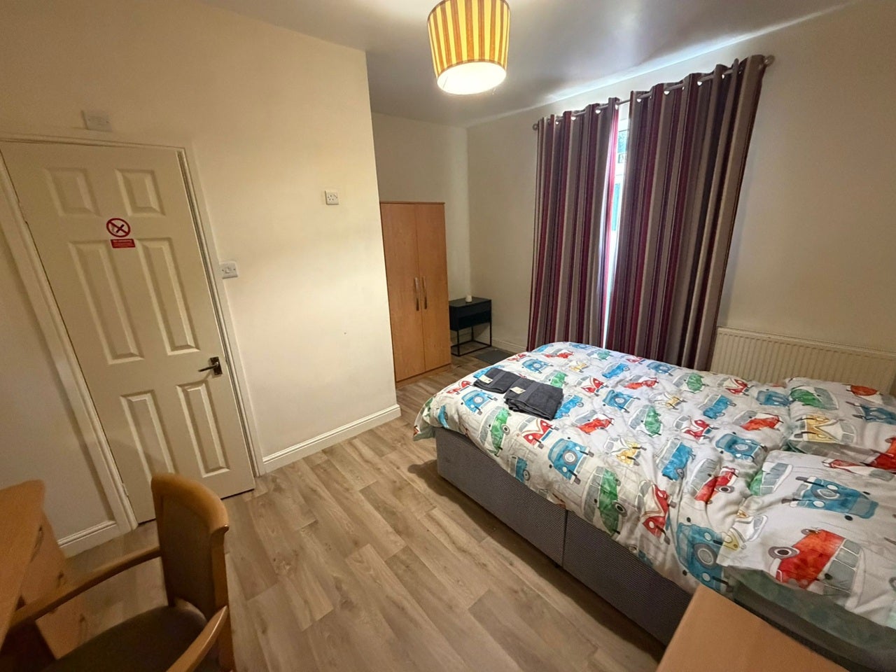 Room Old Bedford Road in Luton