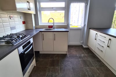 House Halden Close in Test Valley