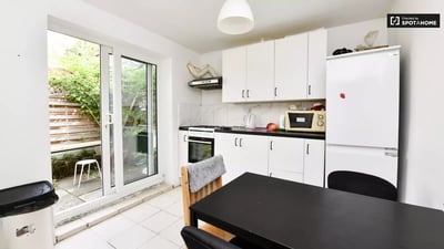 Room Medina Road in Greater London