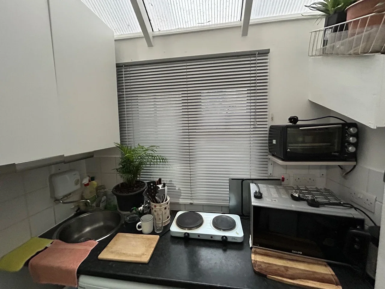 Room Cassio Road in Watford