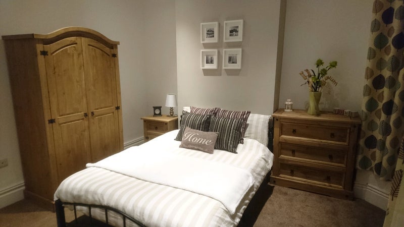 Room Dovercourt Road in Sheffield