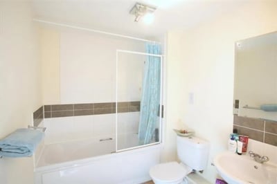 Flat Grenfell Road in Maidenhead