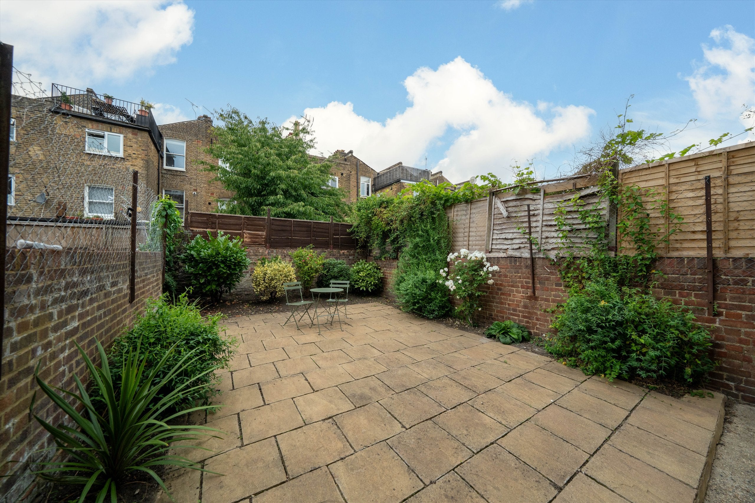 Flat Ashmore Road in City of Westminster