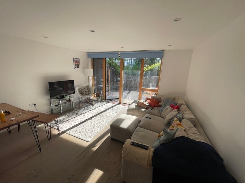 Room Whiston Road in Greater London