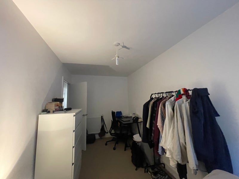 Room Whiston Road in Greater London
