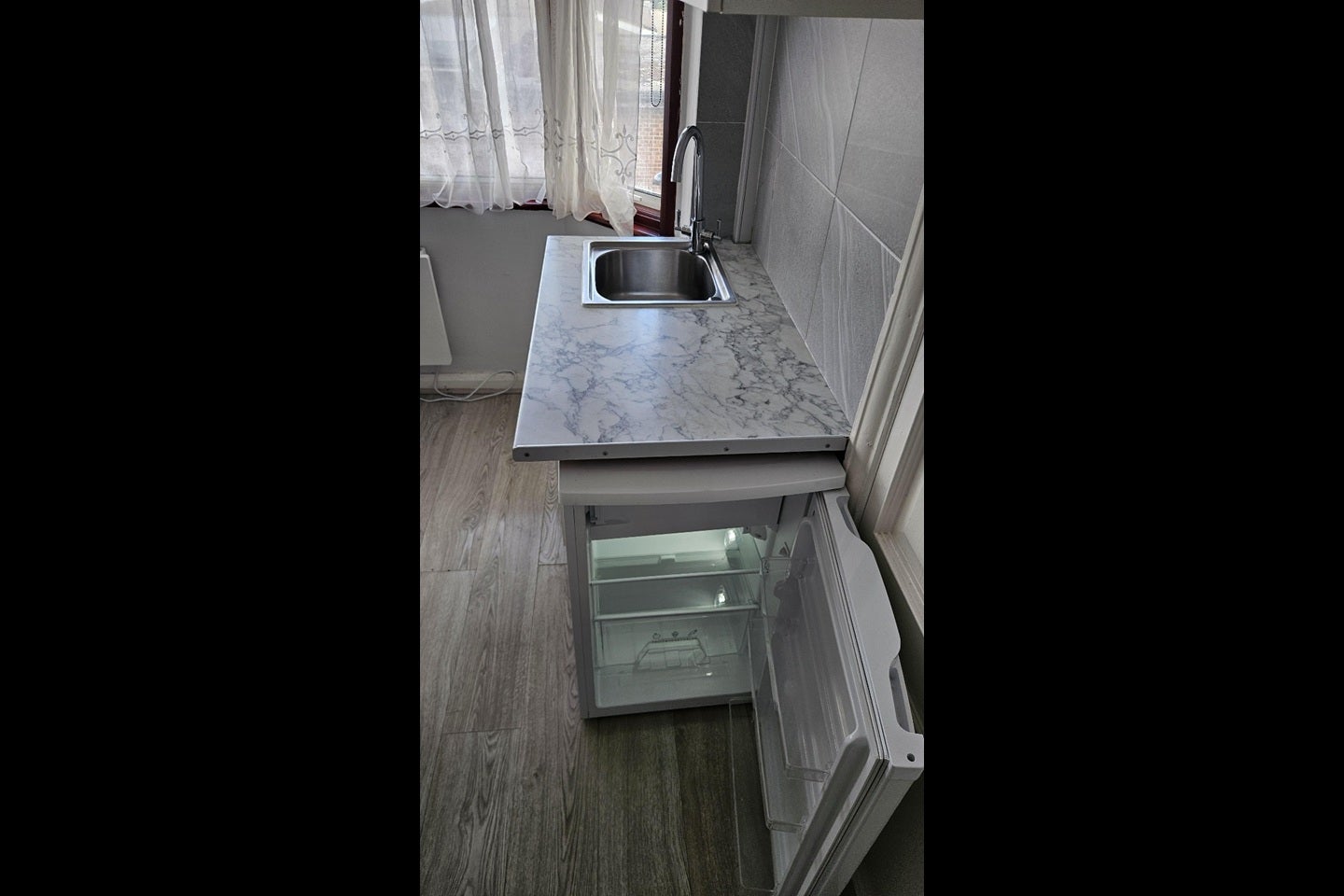 Room Derley Road in Greater London