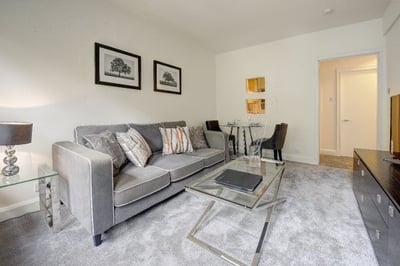 Flat Fulham Road in Greater London