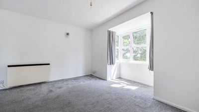Flat St Pauls Rise in Greater London