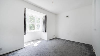Flat St Pauls Rise in Greater London