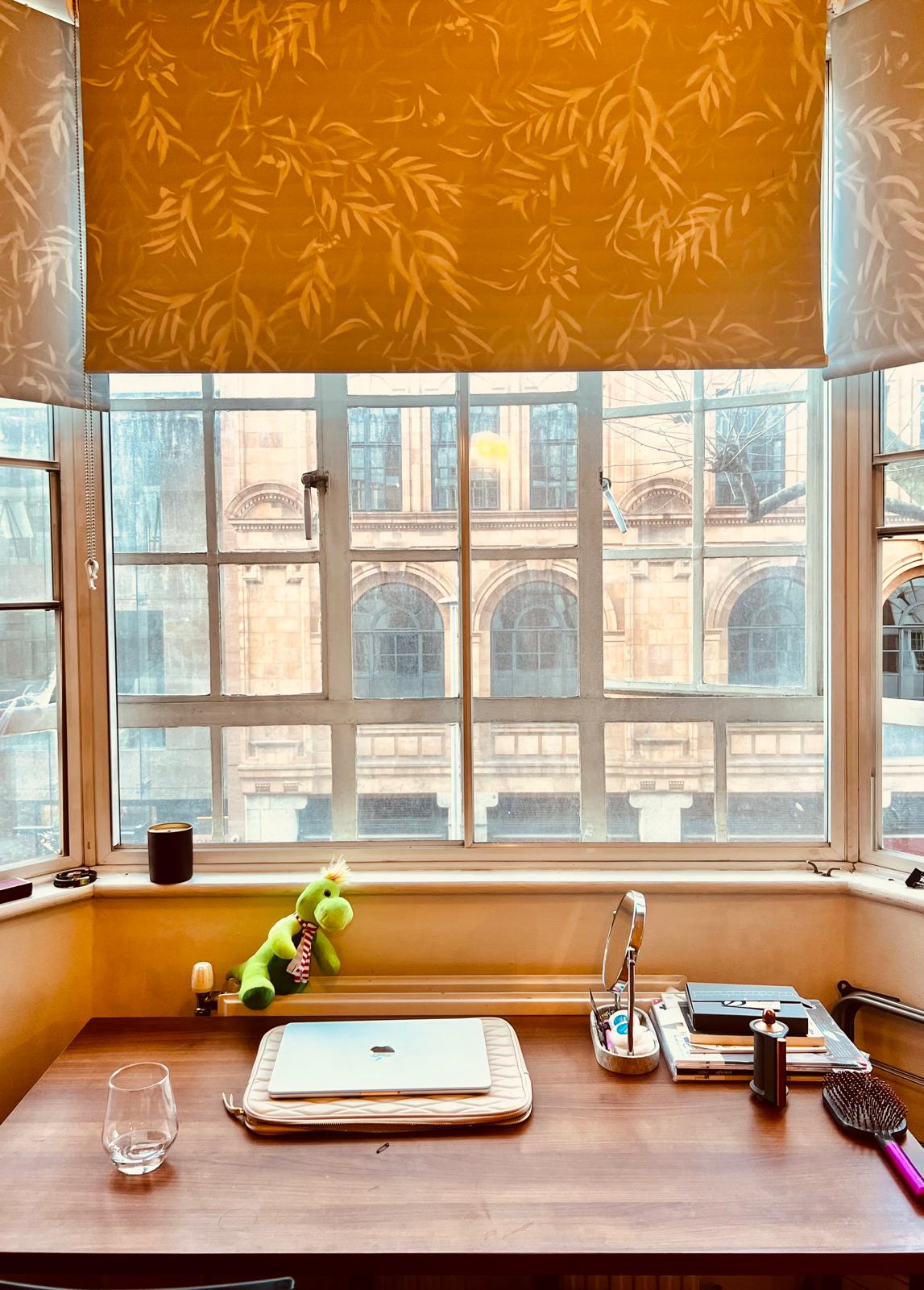 Flat Sloane Avenue in Greater London