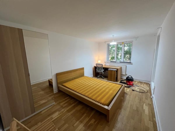 Flat Hampden Close in Greater London