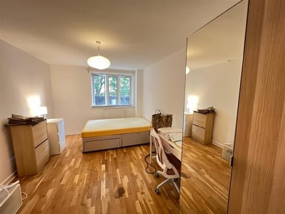 Flat Hampden Close in Greater London