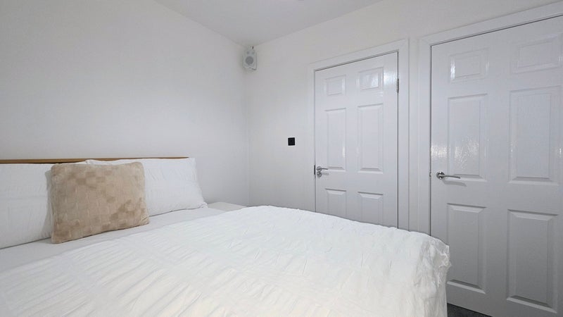Room St Lawrence's Road in Coventry