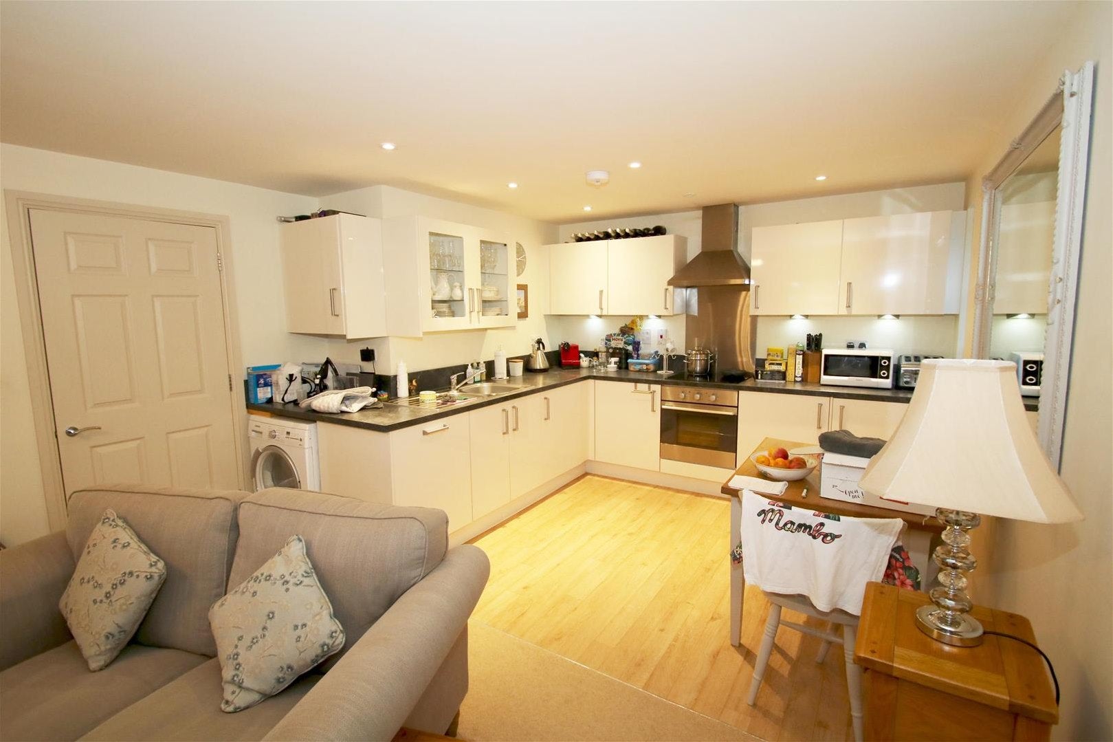 Flat Cotmore Gardens in South Oxfordshire
