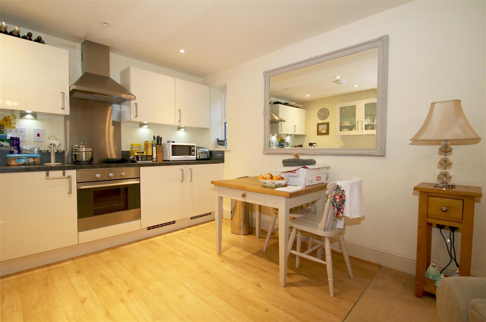 Flat Cotmore Gardens in South Oxfordshire