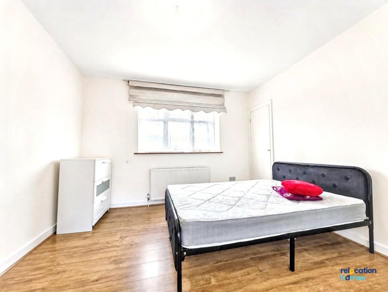 Flat Glyn Road in Greater London