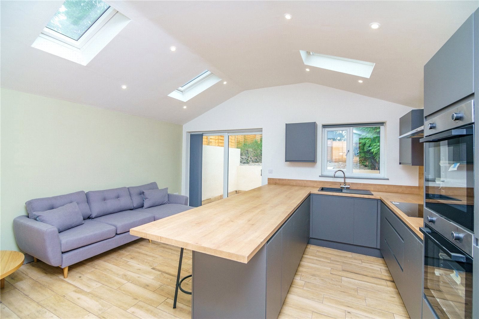 Room Malvern Road in Kirklees