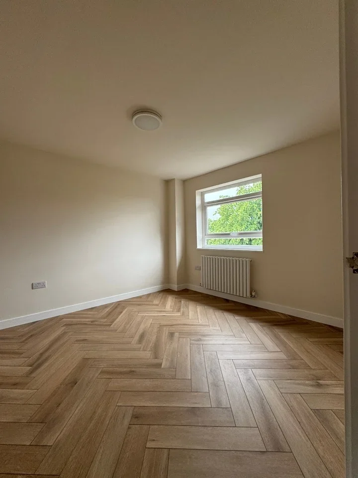 Flat Fairfield Path in Greater London