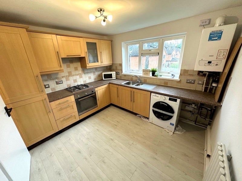 Room Gilldown Place in Birmingham