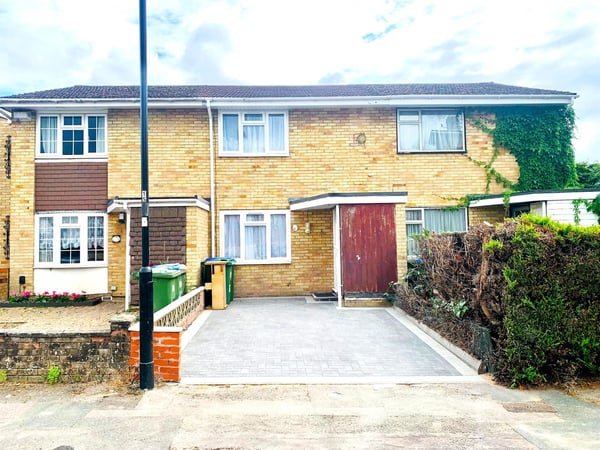House Crabwood Road in Southampton