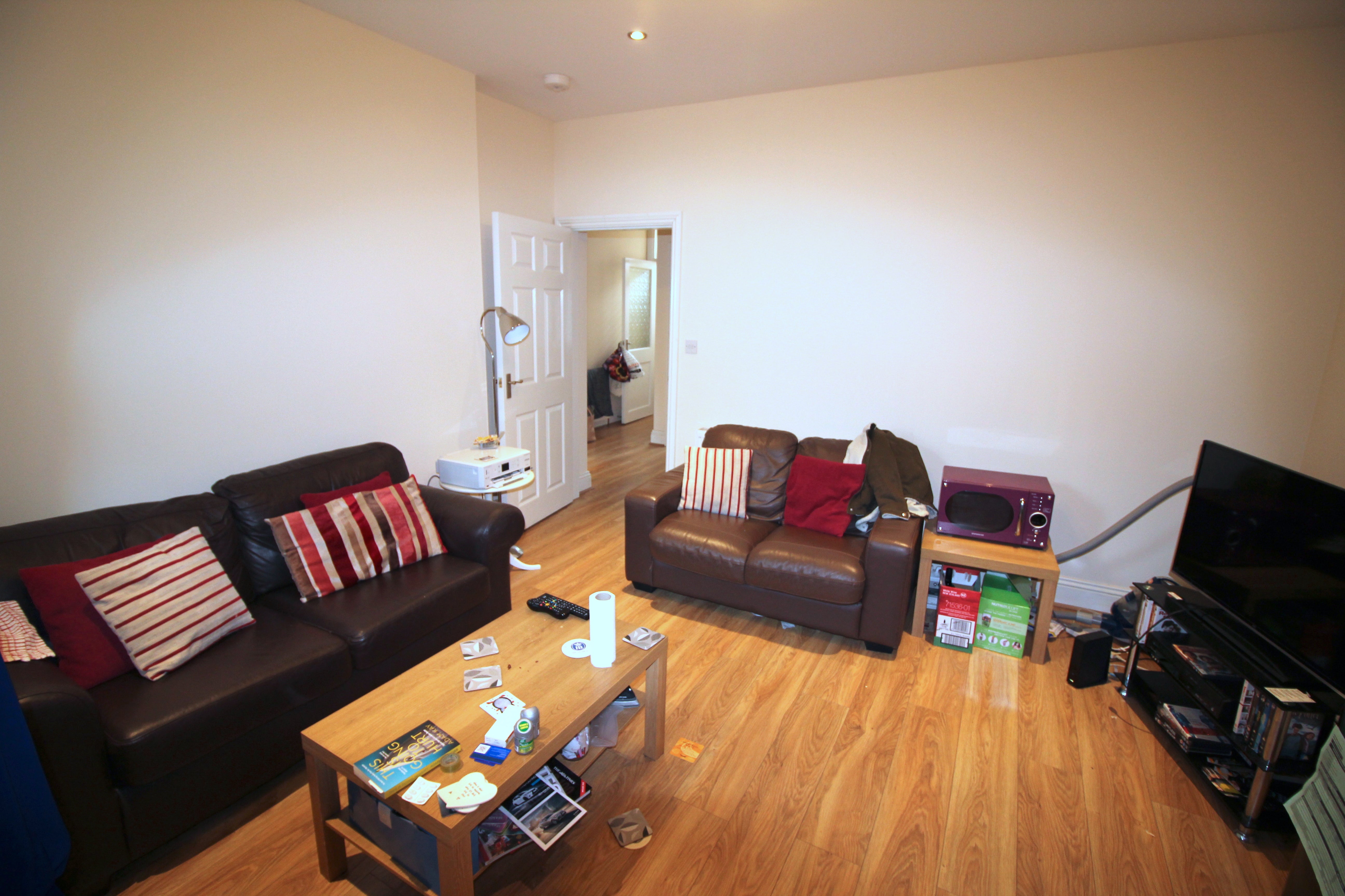 Flat Coniston Avenue in Newcastle upon Tyne