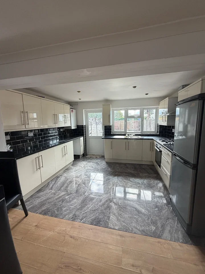 House Channel Close in Greater London