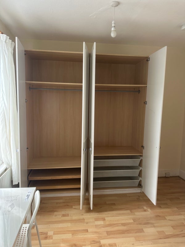Room Calderon Road in Greater London