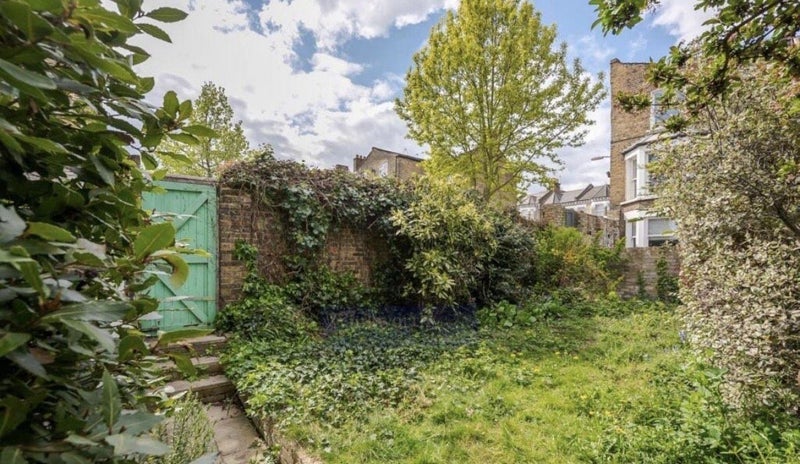 Room Crofton Road in Greater London